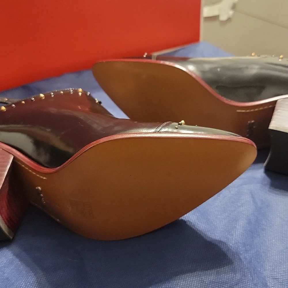 NWOT Coach Western Mule w/ Prairie Rivets and block heel (G1981) NWOT/Box - Picture 6 of 10